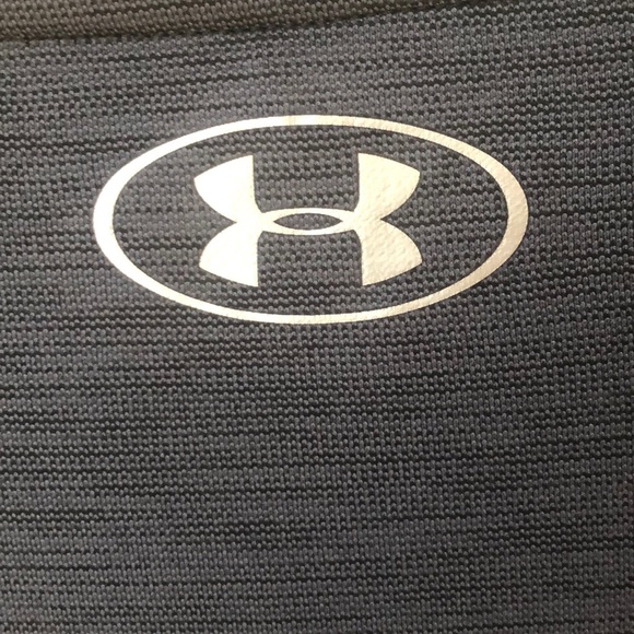 NWT |  Under Armour Loose Training Top - Picture 8 of 8